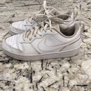 Nike Court Borough Low Recraft‎ White- size 3.5 Y